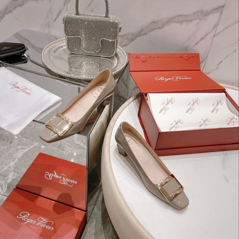 Roger Vivier flat shoes